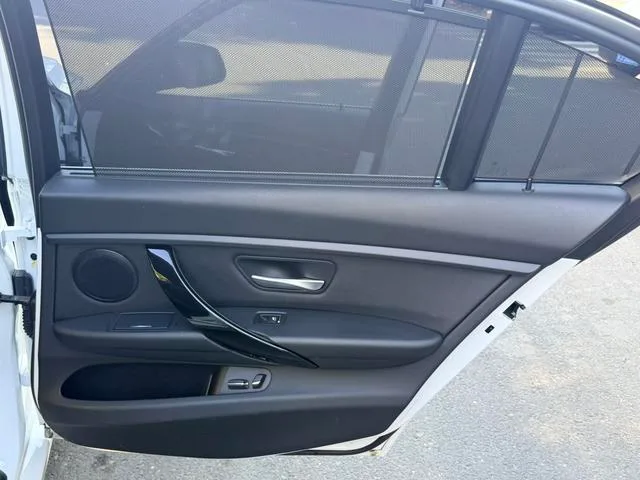 BMW 3 Series 2016 320Li Estilo de moda interior foto 12 BMW 3 Series 2016 320Li Estilo de moda interior foto 12