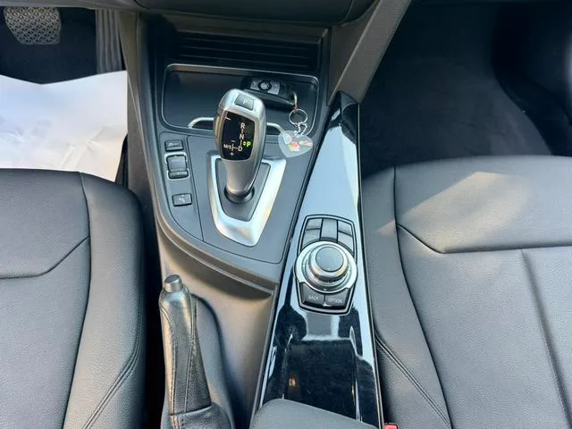 BMW 3 Series 2016 320Li Estilo de moda interior foto 17 BMW 3 Series 2016 320Li Estilo de moda interior foto 17