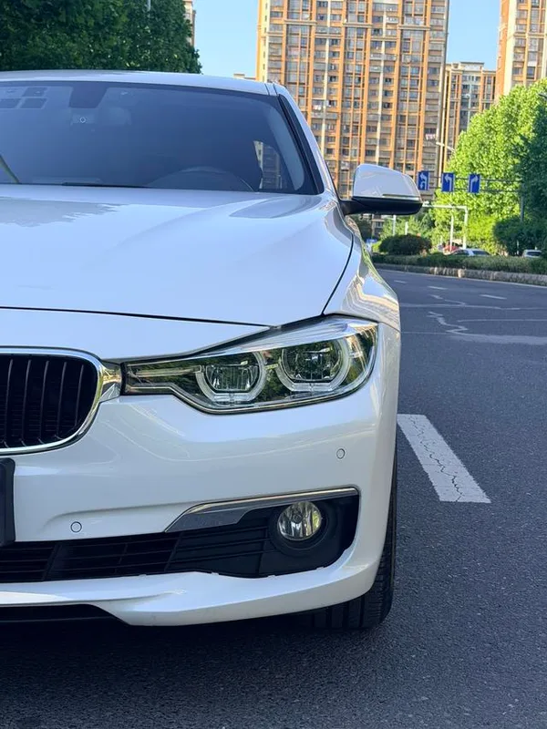 BMW 3 Series 2016 320Li Estilo de moda interior foto 20 BMW 3 Series 2016 320Li Estilo de moda interior foto 20