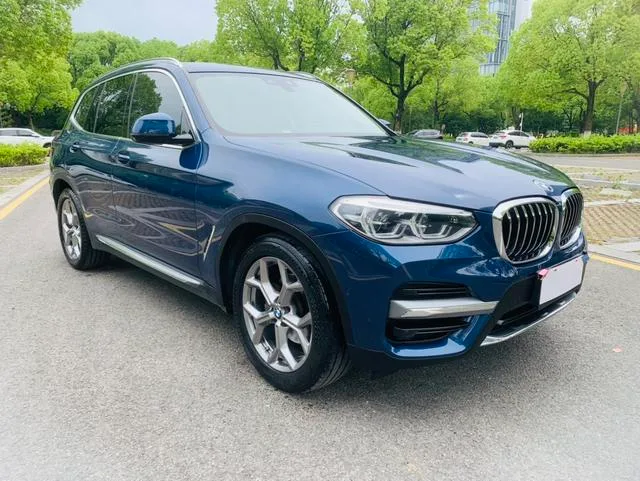 BMW X3 2019 xDrive28i Luxury Set exterior photo 4 BMW X3 2019 xDrive28i Luxury Set exterior photo 4