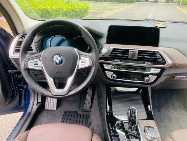 BMW X3 2019 xDrive28i Luxury Set interior photo 13 BMW X3 2019 xDrive28i Luxury Set interior photo 13