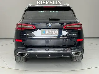 BMW X5 2019 xDrive40i M Sports suit interior photo 15 BMW X5 2019 xDrive40i M Sports suit interior photo 15