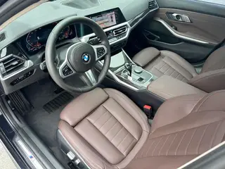 BMW 3 Series 2020 325Li M Sports suit interior photo 12 BMW 3 Series 2020 325Li M Sports suit interior photo 12