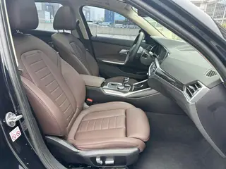 BMW 3 Series 2020 325Li M Sports suit interior photo 17 BMW 3 Series 2020 325Li M Sports suit interior photo 17