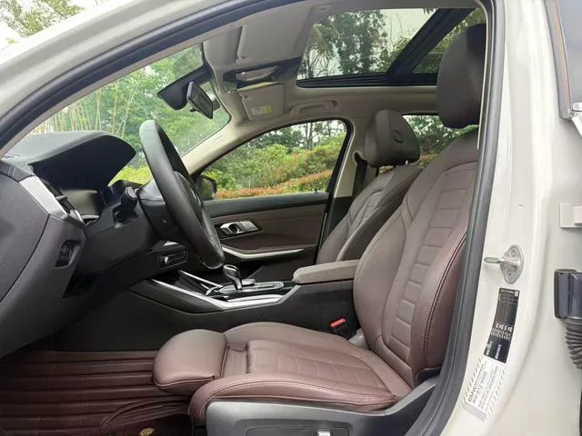 BMW 3 Series 2020 320Li M Sports suit exterior photo 6 BMW 3 Series 2020 320Li M Sports suit exterior photo 6