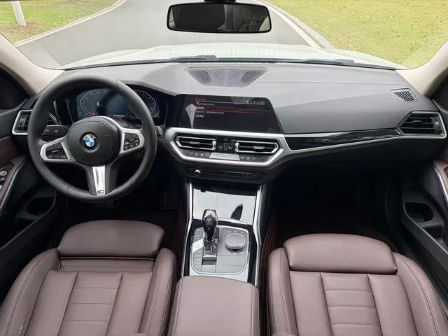 BMW 3 Series 2020 320Li M Sports suit exterior photo 8 BMW 3 Series 2020 320Li M Sports suit exterior photo 8