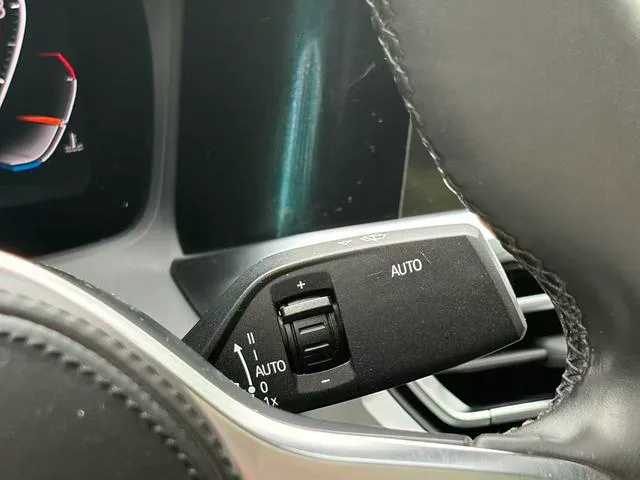 BMW 3 Series 2020 320Li M Sports suit interior photo 12 BMW 3 Series 2020 320Li M Sports suit interior photo 12