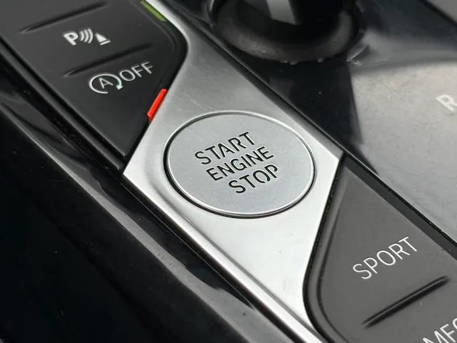 BMW 3 Series 2020 320Li M Sports suit interior photo 15 BMW 3 Series 2020 320Li M Sports suit interior photo 15
