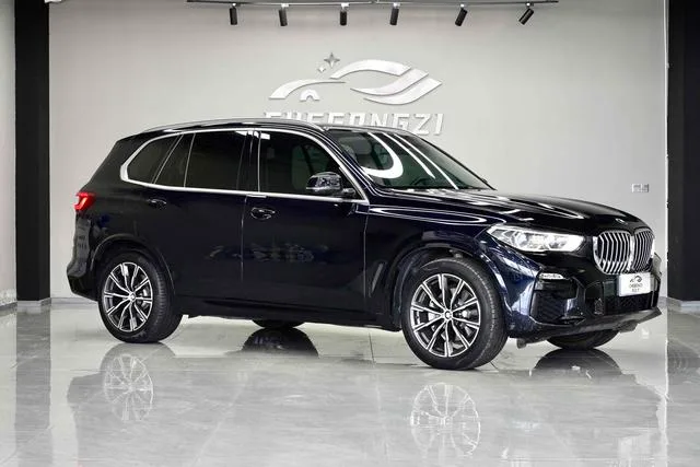 BMW X5 2019 xDrive40i M Sports suit exterior photo 5 BMW X5 2019 xDrive40i M Sports suit exterior photo 5