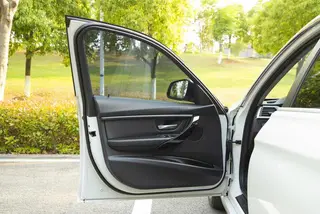 BMW 3 Series 2016 320Li Estilo de moda exterior foto 9 BMW 3 Series 2016 320Li Estilo de moda exterior foto 9
