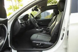 BMW 3 Series 2016 320Li Estilo de moda interior foto 11 BMW 3 Series 2016 320Li Estilo de moda interior foto 11
