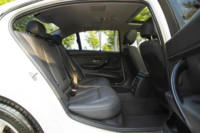 BMW 3 Series 2016 320Li Estilo de moda interior foto 13 BMW 3 Series 2016 320Li Estilo de moda interior foto 13