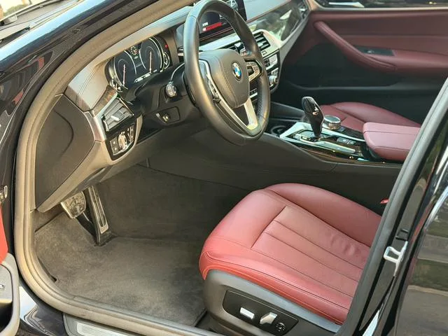 BMW 5 Series 2018 Reforma 530Li Líder M Conjunto deportivo exterior foto 4 BMW 5 Series 2018 Reforma 530Li Líder M Conjunto deportivo exterior foto 4