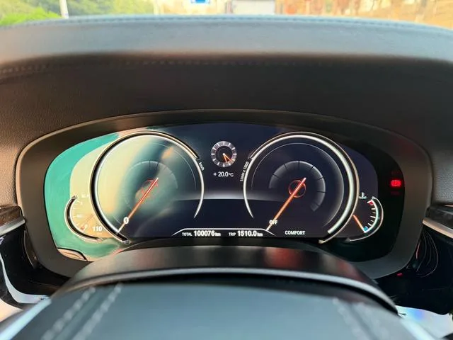 BMW 5 Series 2018 Reforma 530Li Líder M Conjunto deportivo exterior foto 6 BMW 5 Series 2018 Reforma 530Li Líder M Conjunto deportivo exterior foto 6