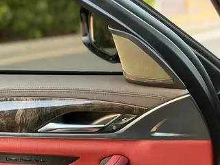 BMW 5 Series 2018 Reforma 530Li Líder M Conjunto deportivo interior foto 12 BMW 5 Series 2018 Reforma 530Li Líder M Conjunto deportivo interior foto 12
