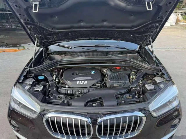 BMW X1 2019 xDrive20Li Tipo de lujo exterior foto 3 BMW X1 2019 xDrive20Li Tipo de lujo exterior foto 3