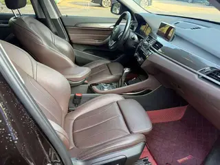 BMW X1 2019 xDrive20Li Tipo de lujo interior foto 12 BMW X1 2019 xDrive20Li Tipo de lujo interior foto 12