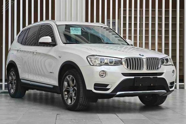 BMW X3 2014 xDrive20i X Traje de diseño exterior foto 3 BMW X3 2014 xDrive20i X Traje de diseño exterior foto 3