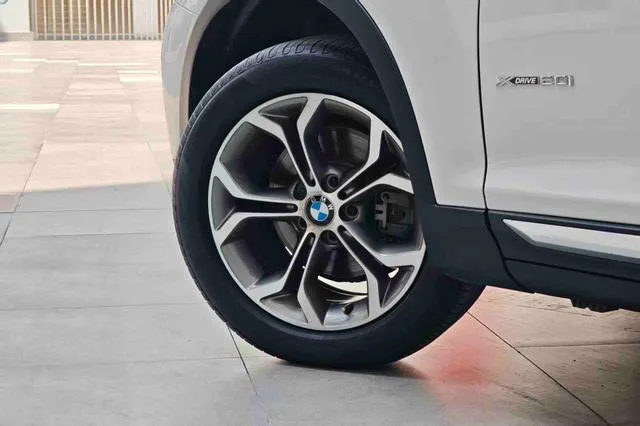 BMW X3 2014 xDrive20i X Traje de diseño exterior foto 5 BMW X3 2014 xDrive20i X Traje de diseño exterior foto 5