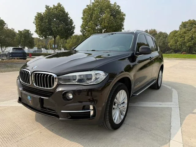 BMW X5 2018 xDrive28i exterior foto 1 BMW X5 2018 xDrive28i exterior foto 1