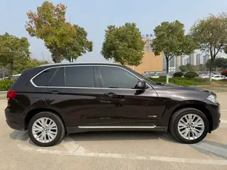 BMW X5 2018 xDrive28i exterior foto 4 BMW X5 2018 xDrive28i exterior foto 4