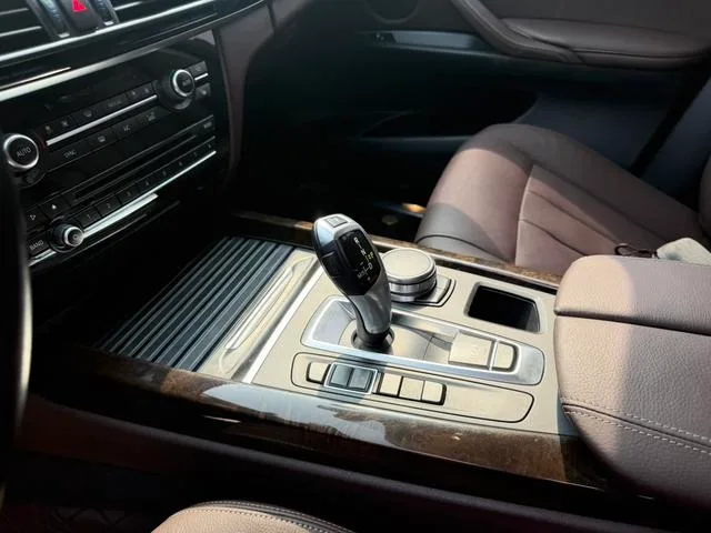BMW X5 2018 xDrive28i interior foto 11 BMW X5 2018 xDrive28i interior foto 11