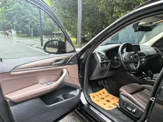 BMW X3 2021 xDrive28i M Sports suit interior photo 11 BMW X3 2021 xDrive28i M Sports suit interior photo 11