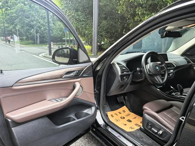 BMW X3 2021 xDrive28i M Sports suit interior photo 11 BMW X3 2021 xDrive28i M Sports suit interior photo 11