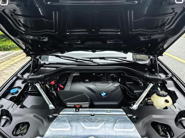BMW X3 2021 xDrive28i M Sports suit interior photo 13 BMW X3 2021 xDrive28i M Sports suit interior photo 13