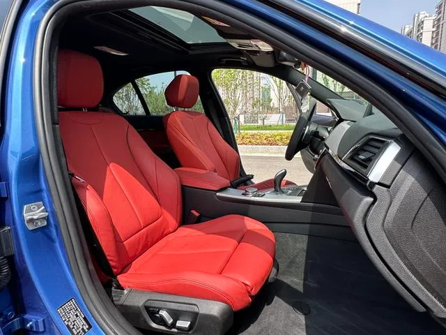 BMW 3 Series 2017 330i M Sporty exterior photo 10 BMW 3 Series 2017 330i M Sporty exterior photo 10