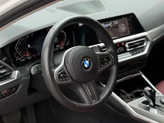 BMW 3 Series 2021 Restyling 325Li M Sports Night Suit interior photo 13 BMW 3 Series 2021 Restyling 325Li M Sports Night Suit interior photo 13