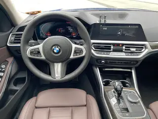 BMW 3 Series 2020 325Li M Sports suit interior photo 12 BMW 3 Series 2020 325Li M Sports suit interior photo 12