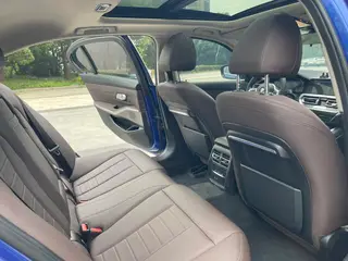 BMW 3 Series 2020 325Li M Sports suit interior photo 13 BMW 3 Series 2020 325Li M Sports suit interior photo 13