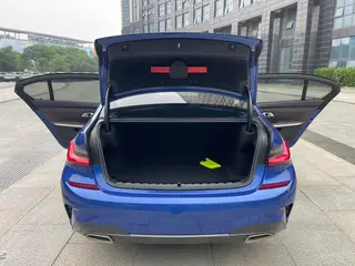 BMW 3 Series 2020 325Li M Sports suit interior photo 14 BMW 3 Series 2020 325Li M Sports suit interior photo 14