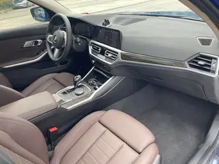 BMW 3 Series 2020 325Li M Sports suit interior photo 15 BMW 3 Series 2020 325Li M Sports suit interior photo 15