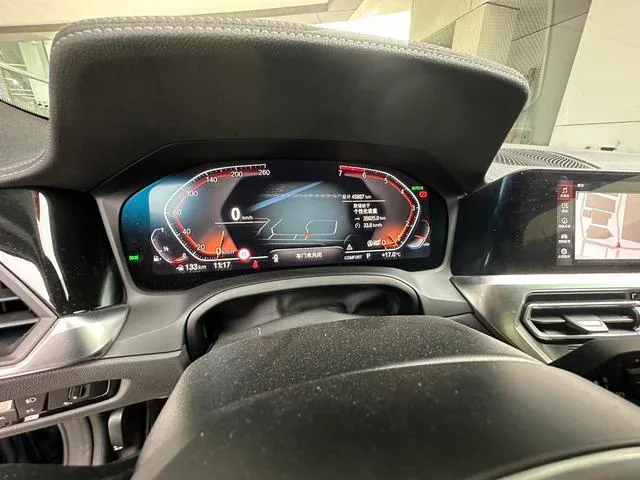 BMW 4 Series 2022 Restyling 430i M Sports Night Suit interior photo 11 BMW 4 Series 2022 Restyling 430i M Sports Night Suit interior photo 11