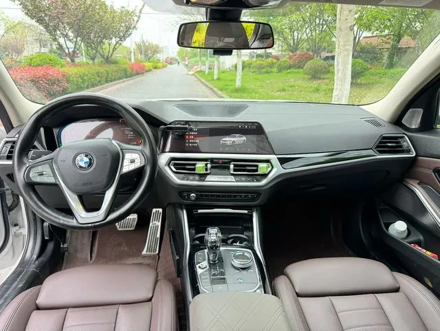 BMW 3 Series 2020 325Li First edition interior photo 6 BMW 3 Series 2020 325Li First edition interior photo 6