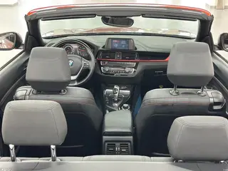 BMW 2 Series 2019 225i Convertible Coupe Sports Design Suit interior photo 10 BMW 2 Series 2019 225i Convertible Coupe Sports Design Suit interior photo 10