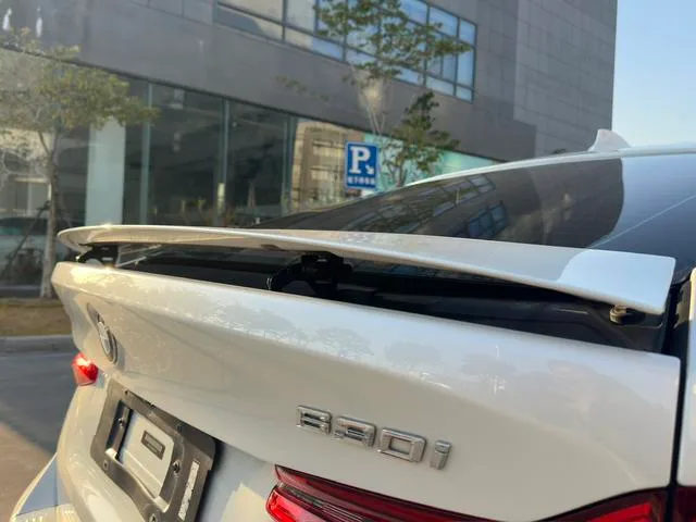 BMW 6 Series GT 2019 630i M Sports Grand Traveler Edition interior photo 12 BMW 6 Series GT 2019 630i M Sports Grand Traveler Edition interior photo 12