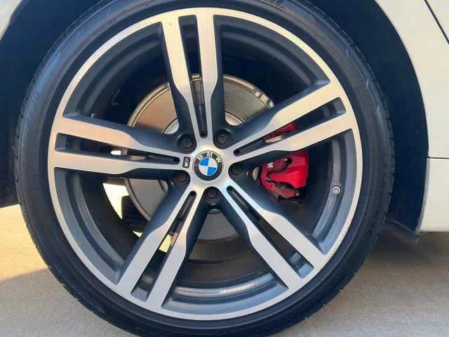 BMW 6 Series GT 2019 630i M Sports Grand Traveler Edition interior photo 20 BMW 6 Series GT 2019 630i M Sports Grand Traveler Edition interior photo 20