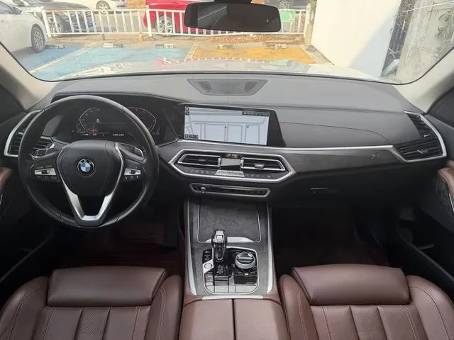 BMW X5 2020 xDrive30i X Набор дизайна интерьер фото 17 BMW X5 2020 xDrive30i X Набор дизайна интерьер фото 17