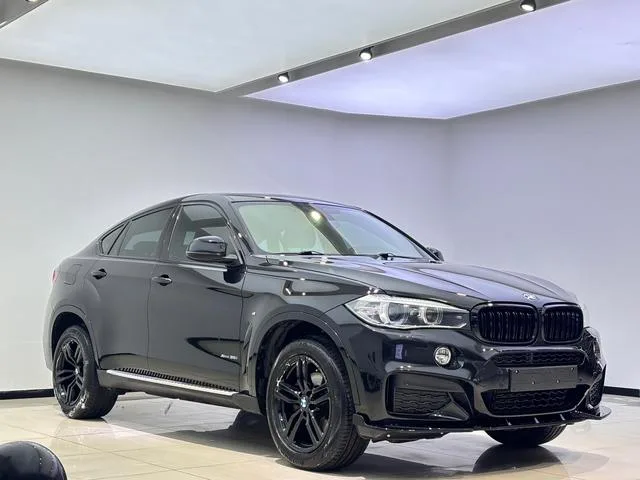 BMW X6 2017 xDrive35i M Роскошный спортивный экстерьер фото 3 BMW X6 2017 xDrive35i M Роскошный спортивный экстерьер фото 3