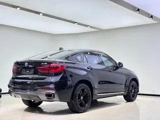 BMW X6 2017 xDrive35i M Роскошный спортивный интерьер фото 10 BMW X6 2017 xDrive35i M Роскошный спортивный интерьер фото 10