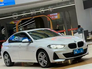 BMW 1 Series 2019 120i Leading Type M Sports suit exterior photo 3