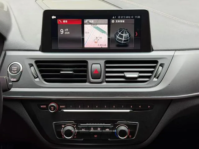 BMW 1 Series 2019 120i Leading Type M Sports suit interior photo 8