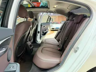 BMW 1 Series 2019 120i Leading Type M Sports suit interior photo 9