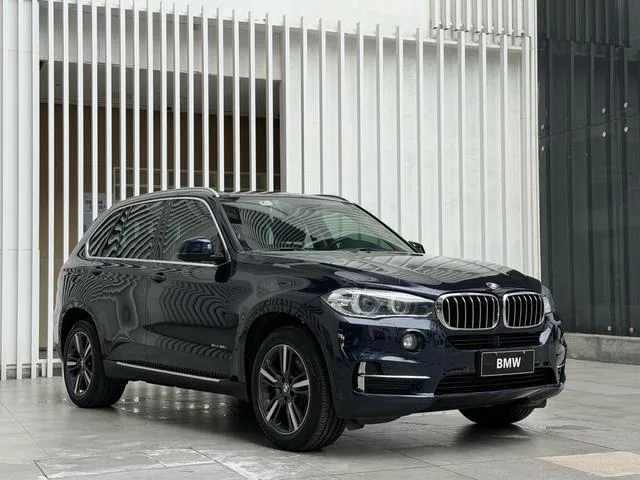 BMW X5 2018 xDrive35i Estilo elegante exterior foto 3 BMW X5 2018 xDrive35i Estilo elegante exterior foto 3