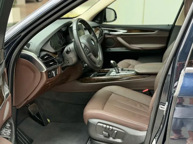 BMW X5 2018 xDrive35i Estilo elegante exterior foto 7 BMW X5 2018 xDrive35i Estilo elegante exterior foto 7