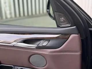 BMW X5 2018 xDrive35i Estilo elegante interior foto 10 BMW X5 2018 xDrive35i Estilo elegante interior foto 10