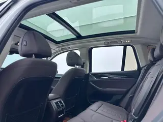 BMW X3 2021 xDrive25i M Sports suit interior photo 11 BMW X3 2021 xDrive25i M Sports suit interior photo 11